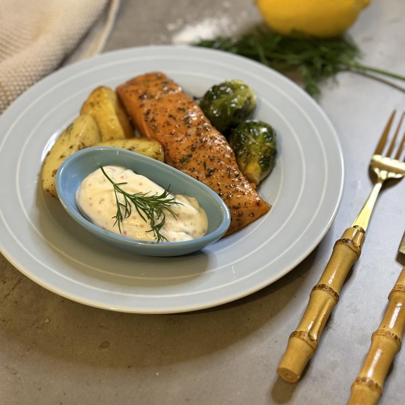 Ugnsbakad lax med romsås