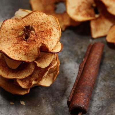 Hemlagade äppelchips